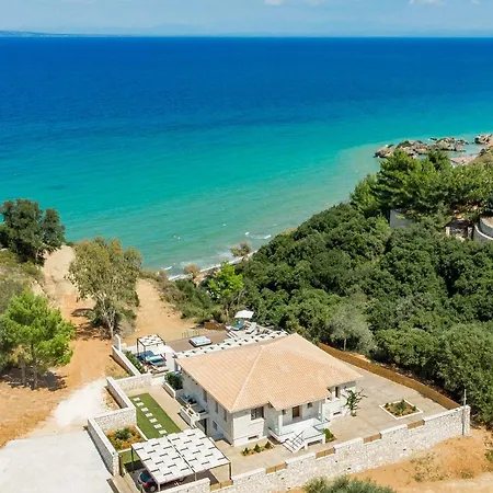 Porto Vasilikos Xirokástellon